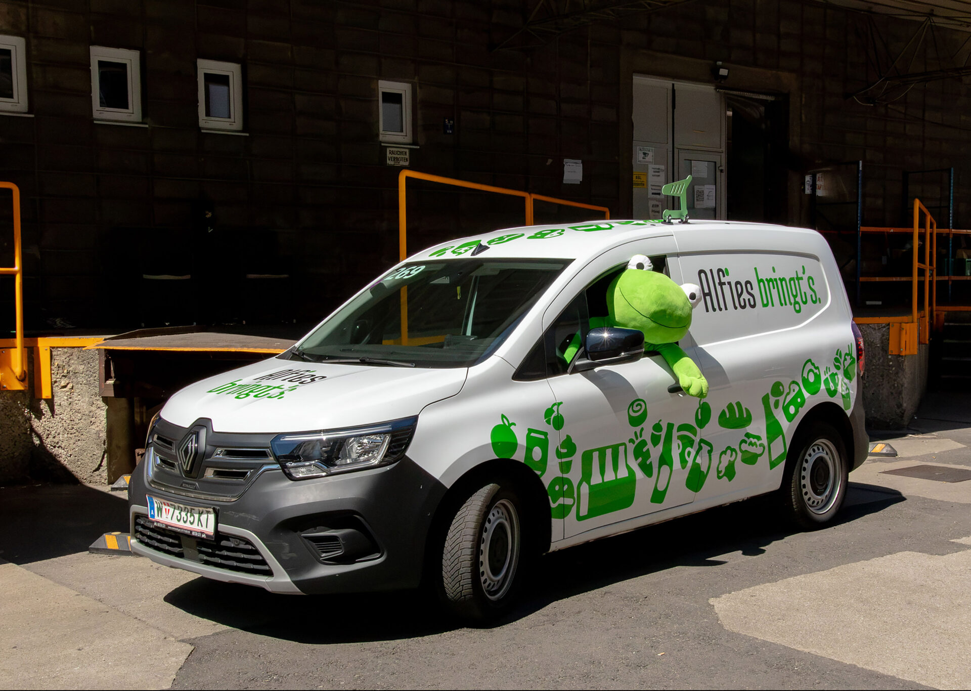 Alfies und Frosch gehen gemeinsam auf Baedertour