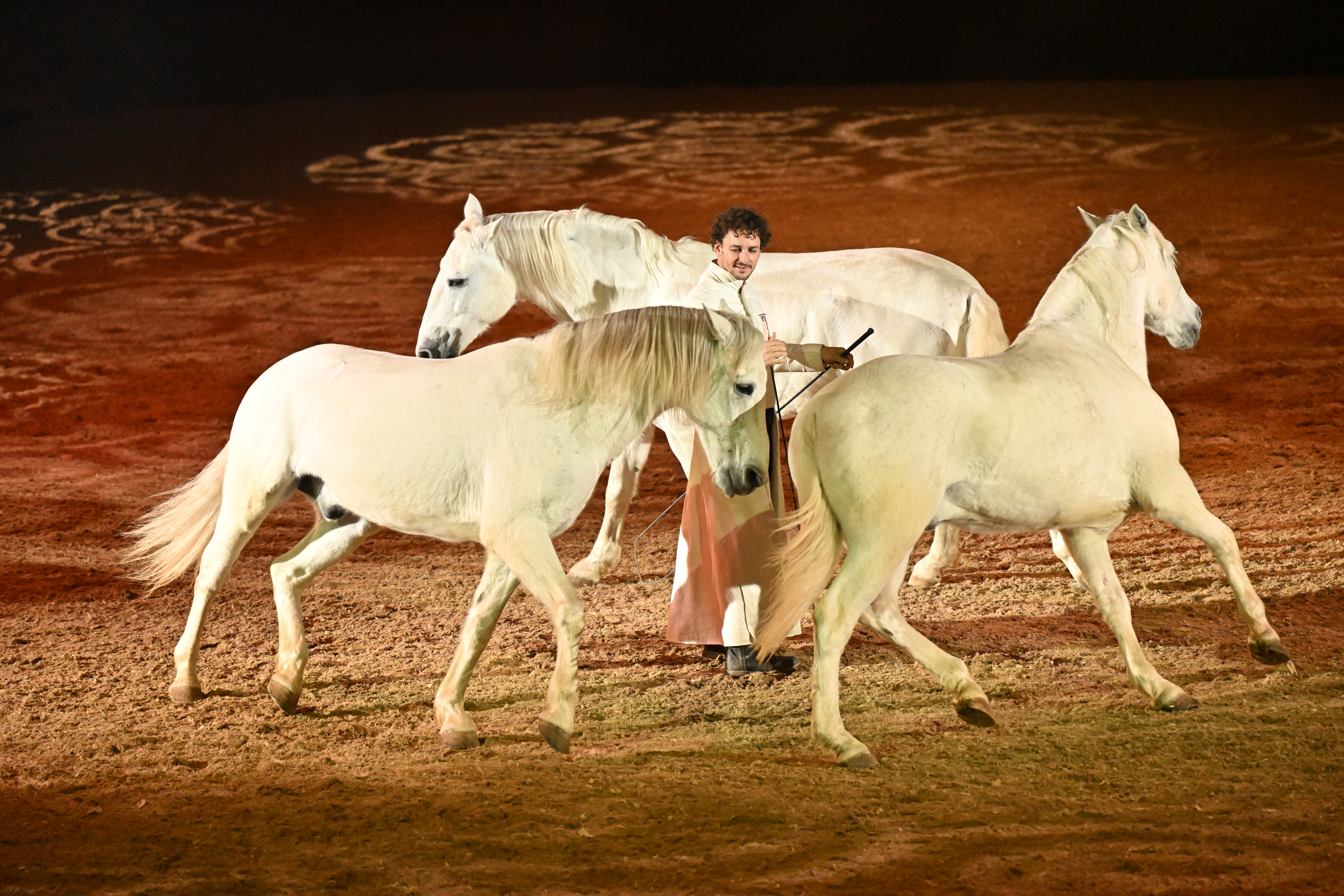 MONDWIND bringt mit „Der Zaubermantel“ Magie in die Marx Halle