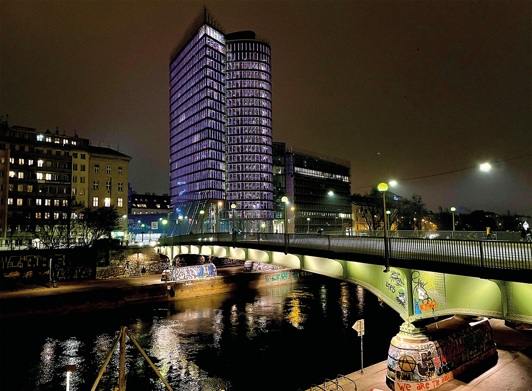 Leuchtendes Zeichen für Job-Inklusion