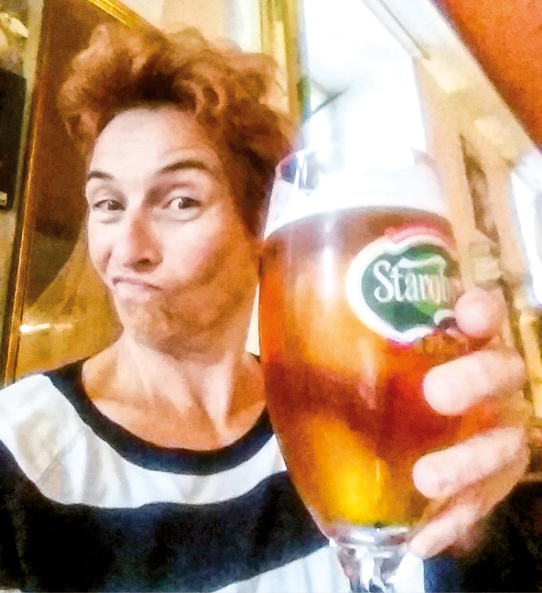 Rudolfsheim: Nach 62 Semestern das Studium beendet: Prost!