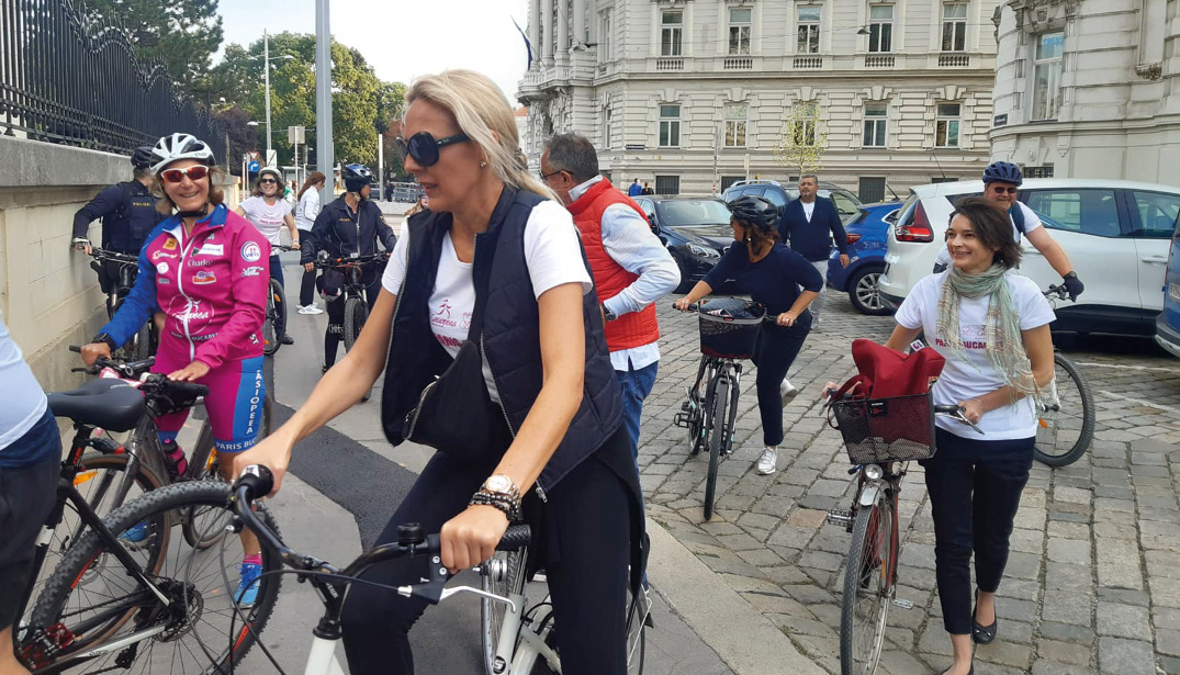 Radeln gegen Brustkrebs: Einen Monat im Sattel