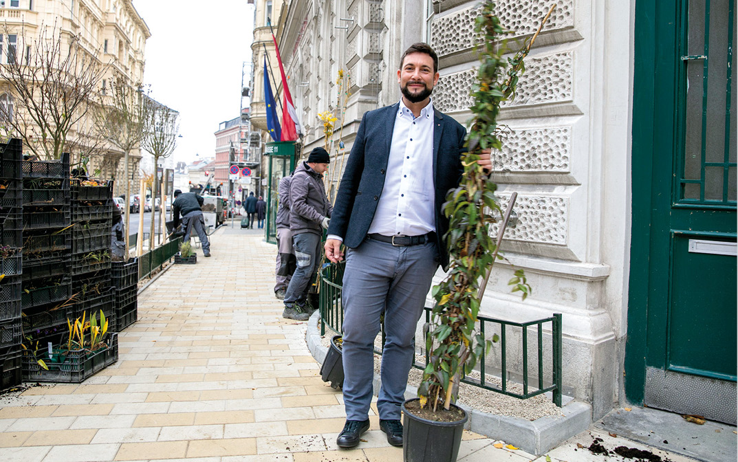 Praktischer Klimaschutz beim Amtshaus Mariahilf