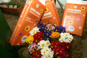 (C) PID/Fürthner: Die torffreie Erde der 48er ist wieder auf allen Wiener Mistplätzen und im 48er-Tandler erhältlich.