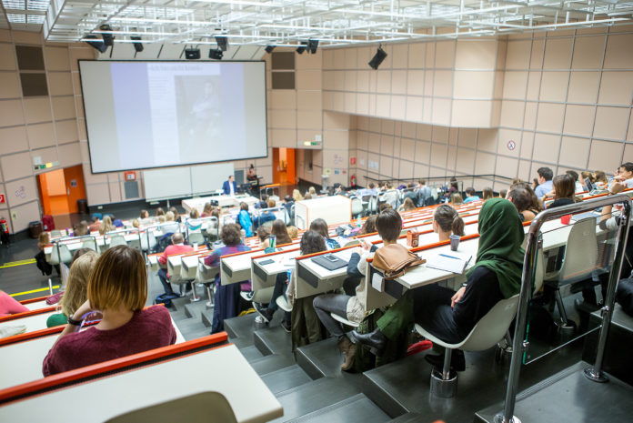 (C) MedUni Wien, Chrisitan Houdek: Die Anmeldefrist für die Aufnahmetests an den Medizin Universitäten startet ab 1. März.