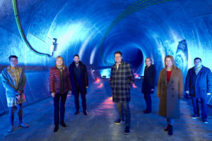 (C) PID/Markus Wache: Im Bild im Wiental Kanal (v.l.n.r.): Bezirksvorsteher-Stellvertreterin Merja Biedermann, Bezirksvorsteherin Silke Kobald, Bezirksvorsteher Markus Rumelhart, Klimastadtrat Jürgen Czernohorszky, Bezirksvorsteherin Michaela Schüchner, Bezirksvorsteherin Silvia Jankovic, Bezirksvorsteher Wilfried Zankl.