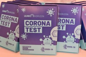 (C) PID/Jobst: Ab April dürfen nur mehr fünf "Alles gurgelt"-Testkits pro Monat bezogen werden.