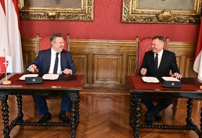 (C) C.Jobst/PID: Wiens Bürgermeister Michael Ludwig und Ljubljanas Bürgermeister Zoran Janković unterzeichneten ein weiteres Kooperationsabkommen.
