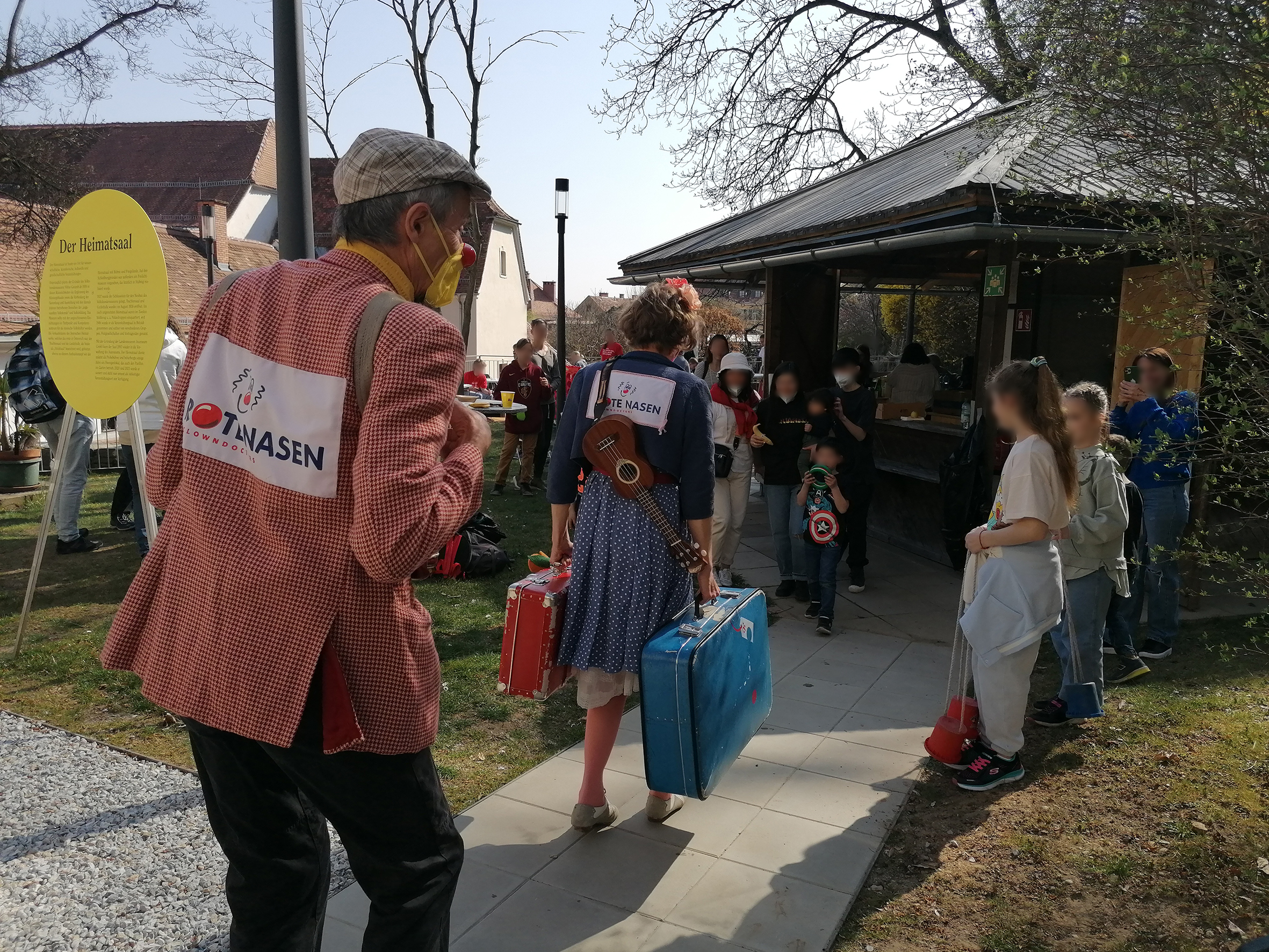 Lachen und Zuversicht für geflüchtete Menschen