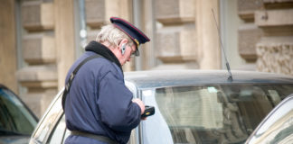 (C) Schedl Ludwig: Ab 1. Juni ist auch für PKWs aus der Ukraine ein Parkschein oder Parkpickerl notwendig.
