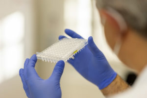 (C) Dujmic Bubu: Die Stadt Wien baut mit den Lutschertests das PCR-Testsystem für die Wiener Kindergärten aus.