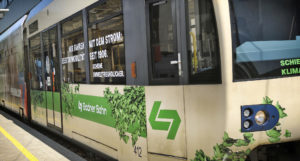 (C) WLB/Zinner: Über 200.000 Fahrgäste mehr konnte die Badner Bahn im März verzeichnen.