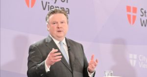 (C) C.Jobst/PID: Die Maskenpflicht bleibt auch in den Öffis, so Bürgermeister Michael Ludwig