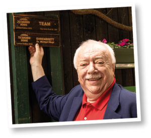 (C) tompesch.at: Alt-Bürgermeister Michael Häupl verewigte sich mit einem Ehrenbrett.