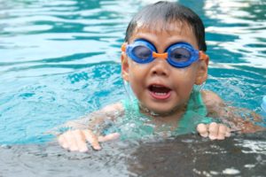 (C) Pexels: Bei "Wien schwimmt!" können Schulkinder in einem zweiwöchigen Kurs Schwimmen lernen.