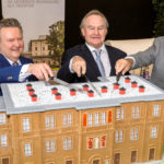 (C) Unique Relations: Spitalvorstand Dr. Georg Semler (m.) mit seinen Ehrengäste Bürgermeister Michael Ludwig (l.) und Peter Hanke (r.).