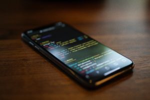 (C) unsplash: Derzeit treiben wieder vermehrt Telefonbetrüger ihr unwesen.