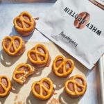 foodspring_Rezept_Protein-Trüffel mit Erdnuss, Kaffee und Brezeln