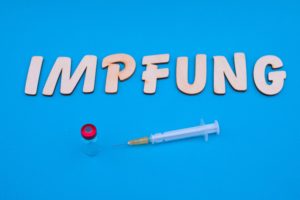 (C) unsplash: Die vierte Impfung (Auffrischungsimpfung) erhöht die Immunantwort auf das COVID-19-Virus.