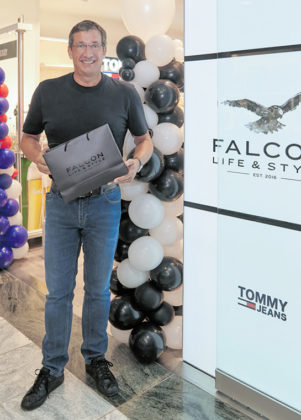 Neuer Falcon Store eröffnete im Millennium Tower - Wiener Bezirksblatt
