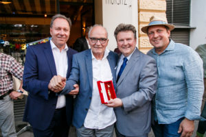 (C) Rastegar: Zum 70er gratulierten Bezirkschef Franz Prokop (l.), Bürgermeister Michael Ludwig und Staud's-Geschäftsführer Stefan Schauer.