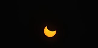 (C) Pexels: Die nächste partielle Sonnenfinsternis sieht man von Wien aus am im März 2025.