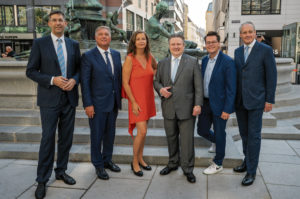 (C) PID/Bohmann: Markus Figl, Walter Ruck, Ulli Sima, michael Ludwig, Jürgen Czernohorszky und Johann Breiteneder (v.l.n.r.) auf dem „neuen“ Neuen Markt.