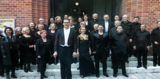 (C) Pfarre Gersthof: Die Mitglieder des Chores unter dem Chorleiter Gerasim Mangurov sind von ihrem Hobby begeistert und suchen jetzt noch Gleichgesinnte.