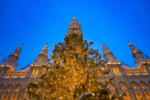 (C) Schedl: Der Wiener Christkindlmarkt am Rathausplatz ist der beliebteste Weihnachtsmarkt in Österreich.