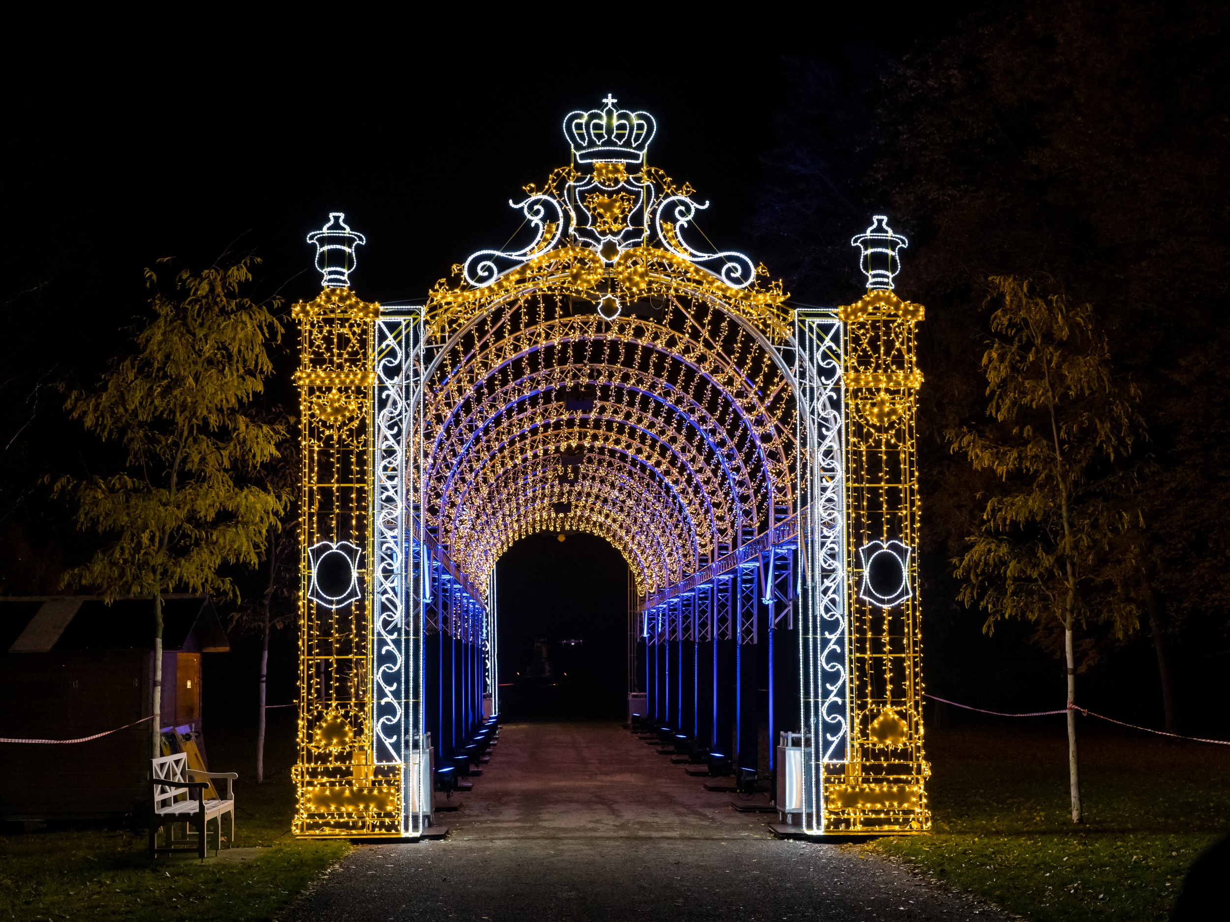 (C) Wien Holding / Illumina Magischer Lichtergarten Schlosspark Laxenburg