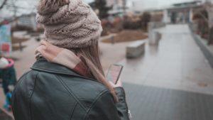 (C) Pexels: Jeder kann mithelfen Wohnungslose aus der Kälte zu holen.