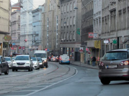 (C) Krause: Noch hat die Hernalser Hauptstraße in weiten Bereichen nicht den Standard einer Geschäftsstraße. Das soll sich jetzt aber bald ändern.