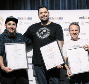 (C) Opratko: Reini Feigl (M.) vom Leopoldauer Brauhandwerk siegt und siegt.