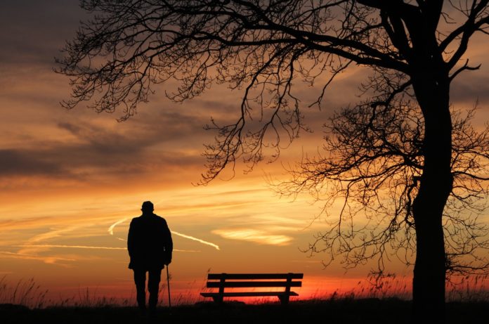 (C) Pixabay: Alleinstehende Pensionisten leiden wegen ihrer Einsamkeit oft an Depressionen.