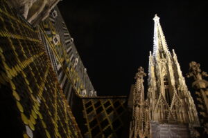 (C) Jobst: Heuer kann endlich wieder live vor Ort das neue Jahr am Silvesterpfad eingeläutet werden.