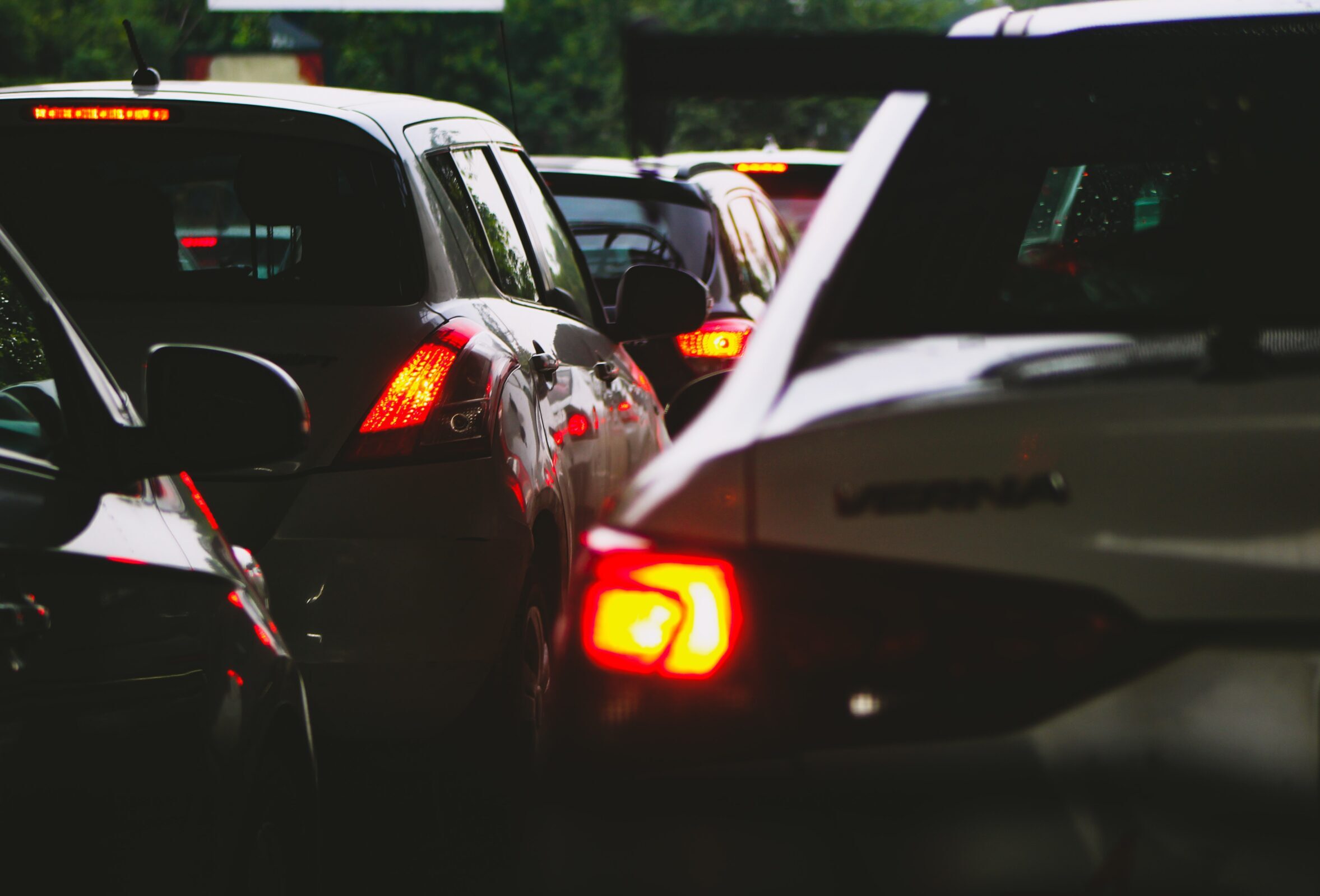 Letzter Adventsamstag sorgt für viel Umsatz & Stau