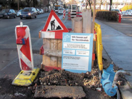 (C) Krause: Noch bis September 2023 wird in der Krottenbachstraße und den Nebengassen für die Wasserrohre aufgegraben werden müssen.