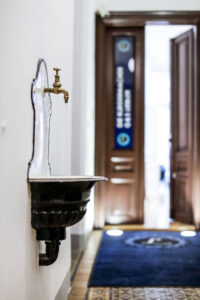 (C) Joham: Ab April wird das Wohnen im Altbau nochmals teuer.