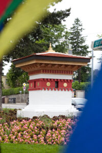 (C) Schedl: In ganz Wien gibt es einige buddhistische Bauwerke. Wie etwa hier der Stupa im Druk-Yul-Park (Liesing).