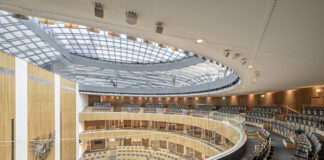 (C) Parlamentsdirektion/Hurnaus: Der Blick von der Besuchergalerie auf den Nationalratssaal.