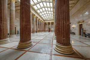 (C) Parlamentsdirektion / Zofall: Auch die Säulenhalle kann bewundert werden.
