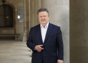 (C) Arman Rastegar: "Hohe Lebensqualität für alle: Das ist der Wiener Weg“, verspricht Bürgermeister Michael Ludwig.