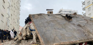 (C) picturedesk.com/REUTERS/Sertac Kayar: Die Folgen des verheerenden Erdbebens sind immer noch nicht abzusehen.