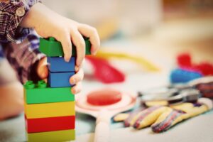 (C) Pixabay: In den städtischen Kindergartengruppen gibt es über 900 Kinder.