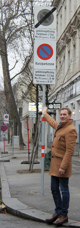 (C) BV 21: Josef Fischer in der Schlosshofer Straße.