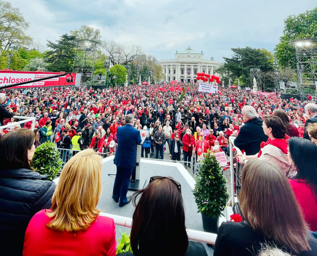 Der volle Rathausplatz am 1. Mai (Bild: Stadt Wien/Fürthner).