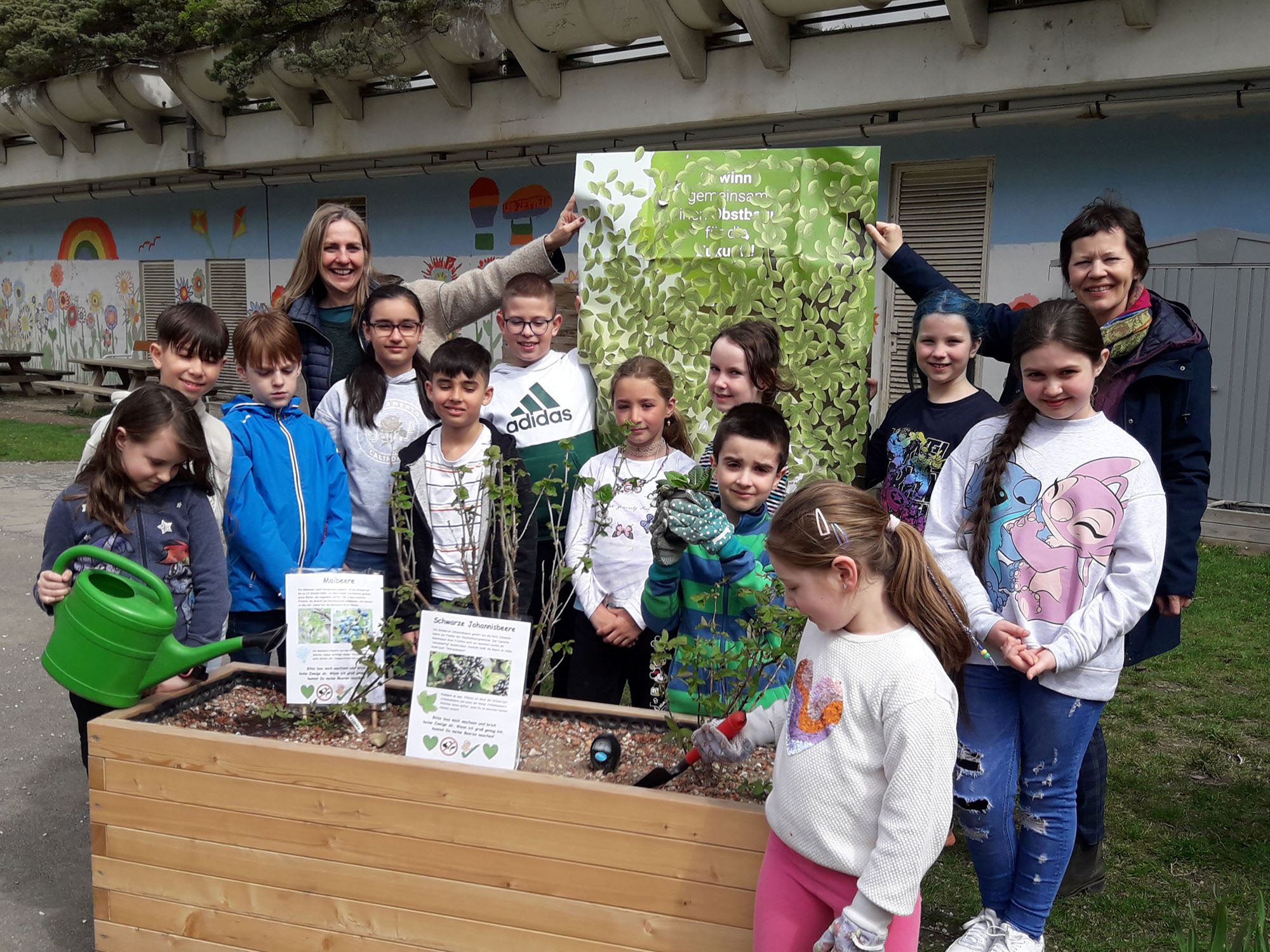 Aktion “Autofasten” bringt Grün in den Schulhof