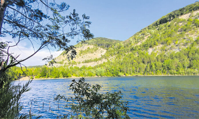 (C) Alexander Rüdiger: Im Steinbruchsee ist das Schwimmen auch in Zukunft weiterhin untersagt.