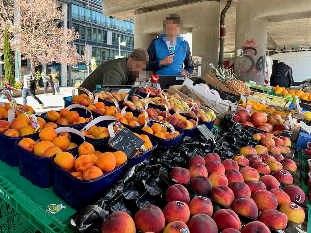 Markt-Kontrolle: Drei illegal Beschäftigte erwischt