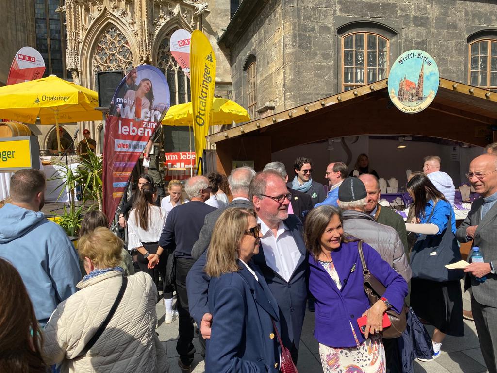 Live-Video: Das kann der neu eröffnete Steffl-Kirtag