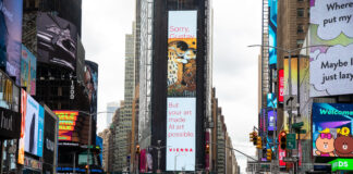 (C) ViennaTouristBoard/Michael Nagle: Am Times Square in New York wirbt WienTourismus derzeit mit KI-Kunst.
